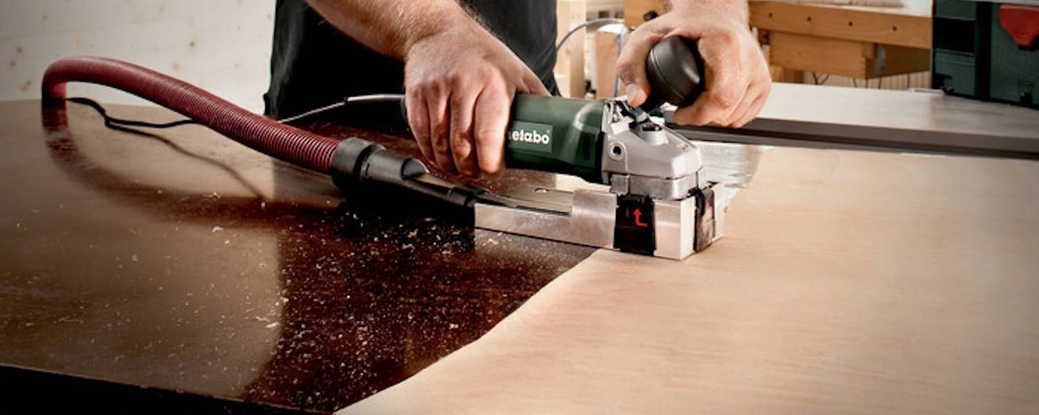 Remove paint and glue residue with the Metabo paint cutter