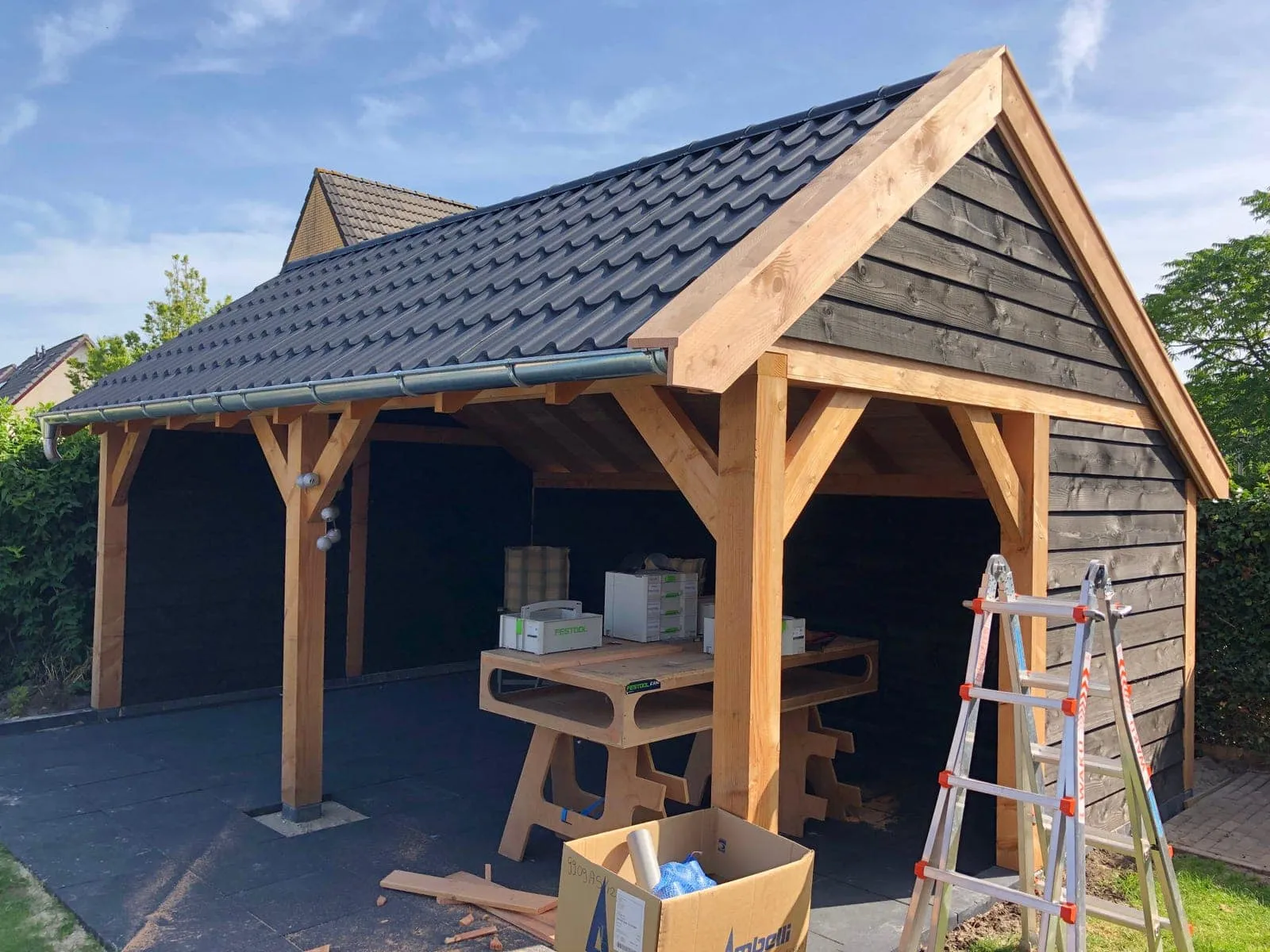 wooden canopy