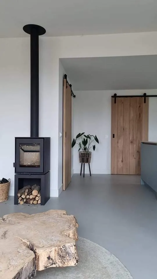 Rustic-looking sliding doors