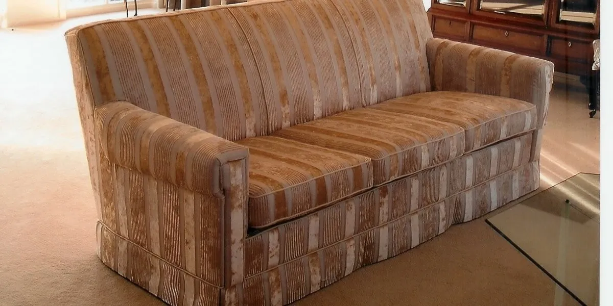 three-seater sofa