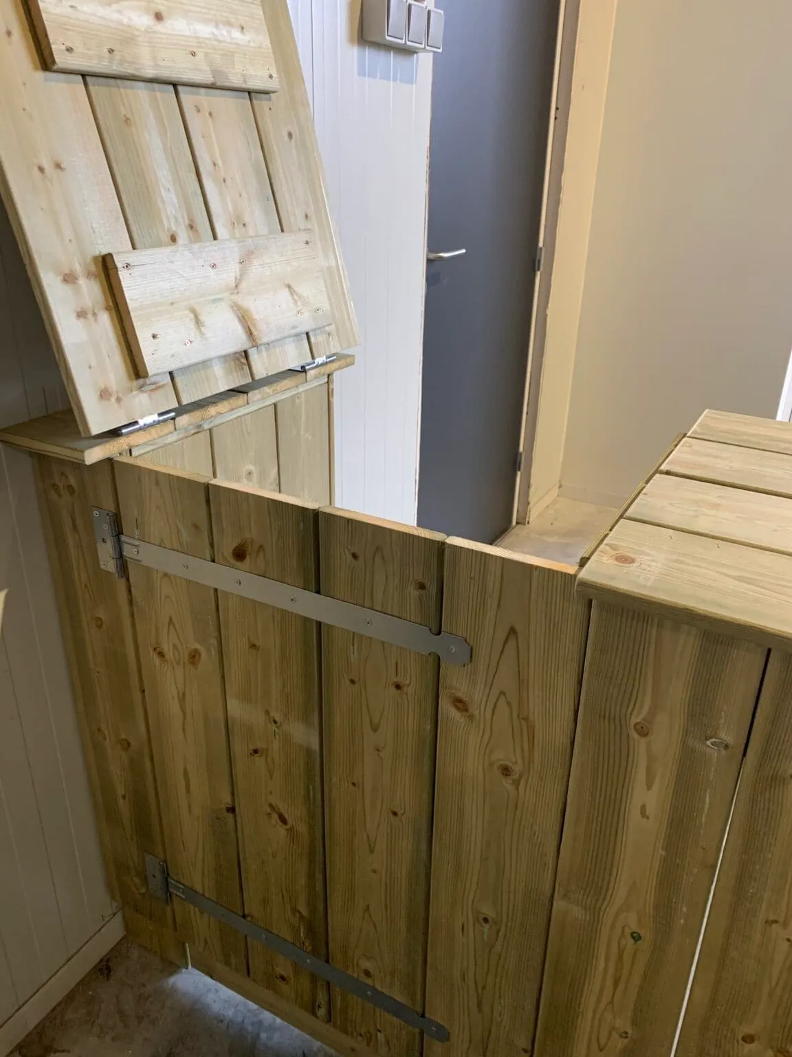 counter of garden wood