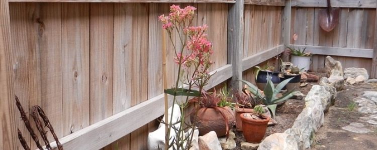 Zelf een houten tuinschutting maken
