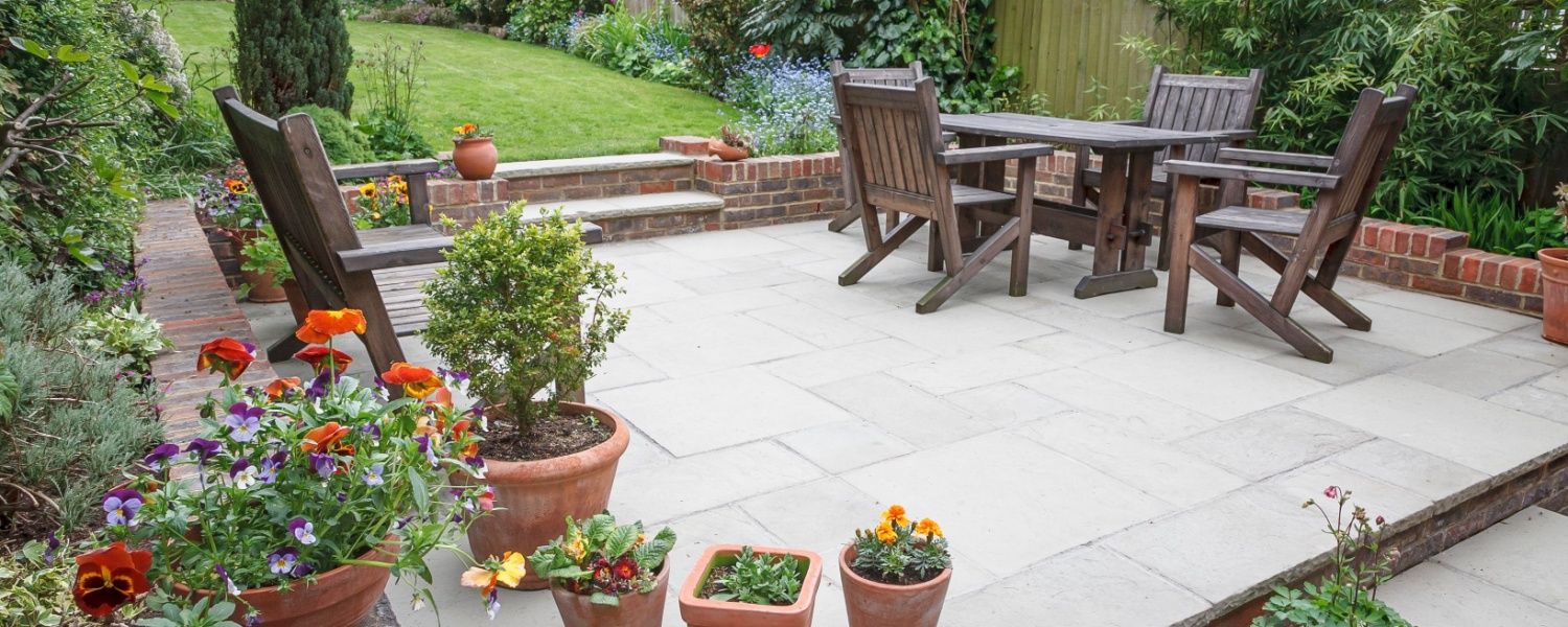 Choosing Terrace Tiles: Natural Stone, Concrete, or Ceramic?