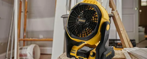 Bouwventilator op accu: koeling en stof op de bouw