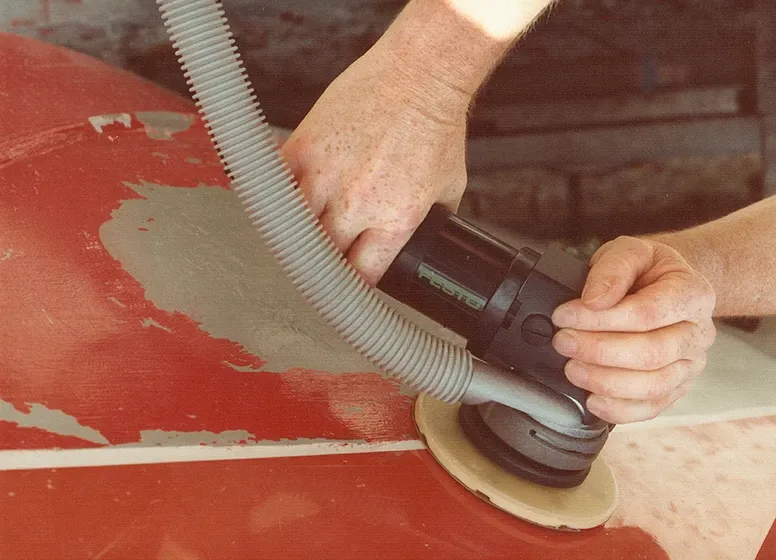 Sander with dust extraction