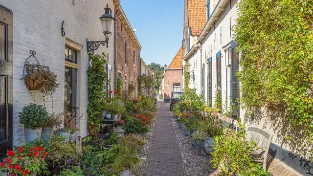 facade gardens