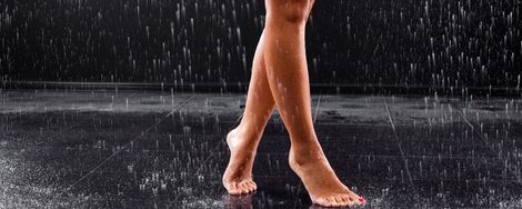 How do you build a walk-in shower with tiles?
